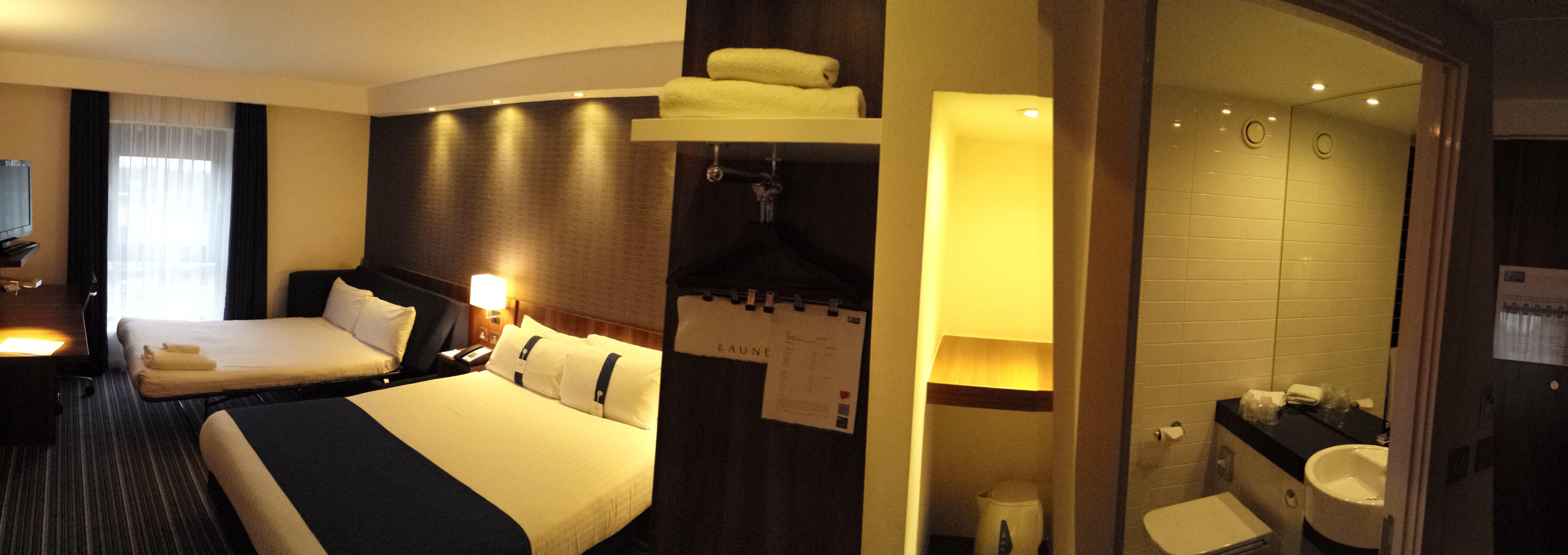 Holiday Inn Express Dunstable, An Ihg Hotel Exteriör bild